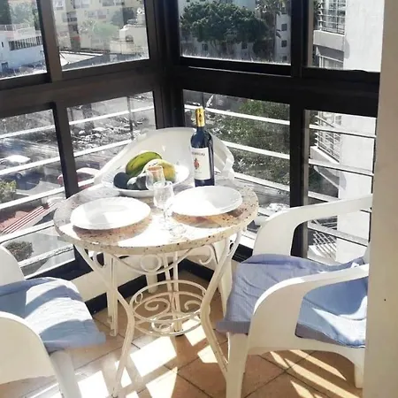 La Estrella Apartment *